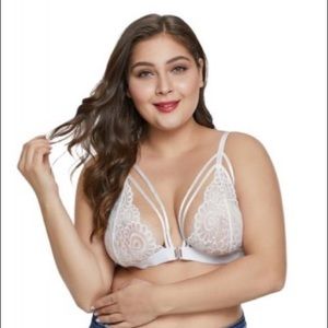 White floral plus size bralette